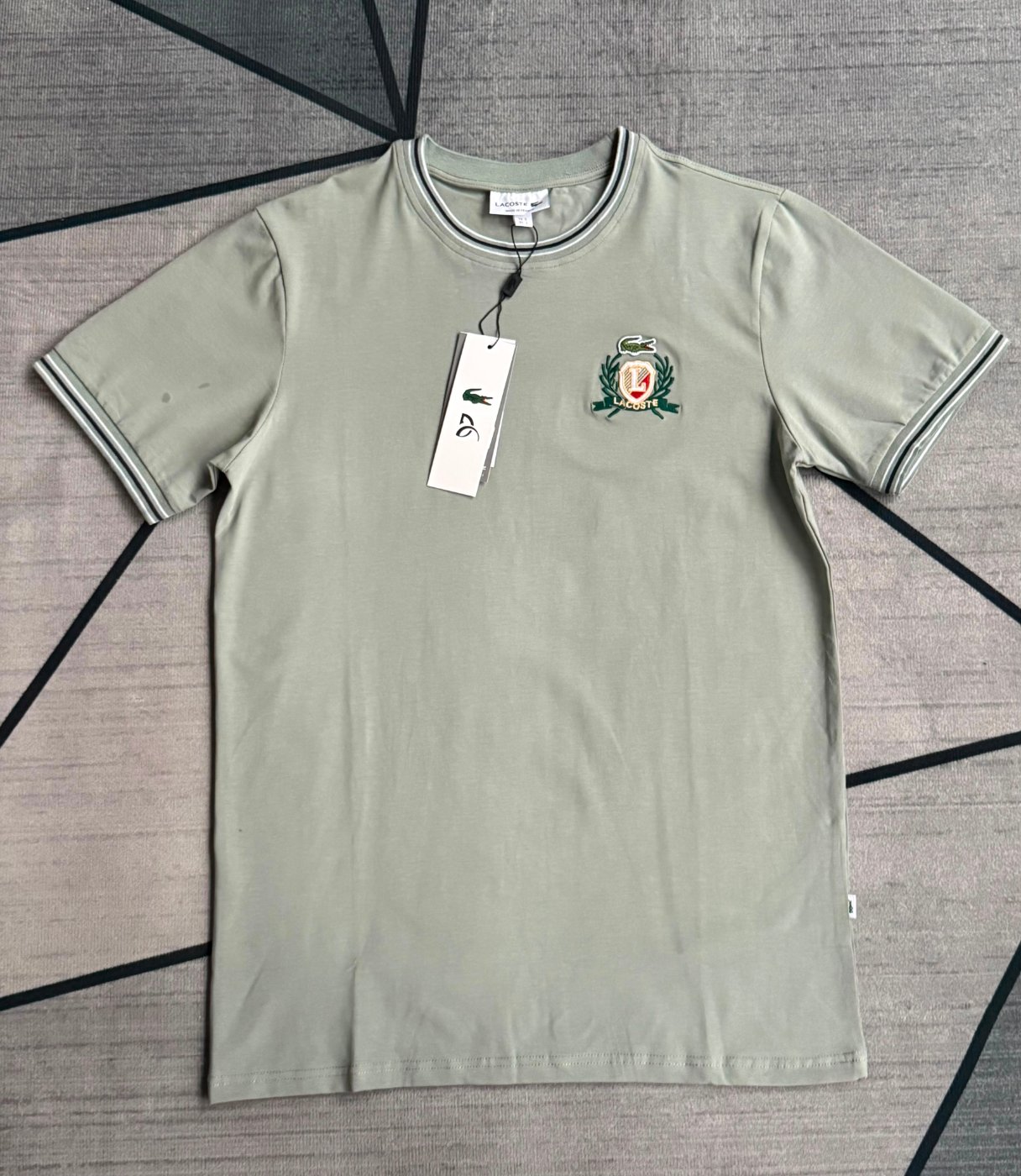 Crest Logo - Olive 01