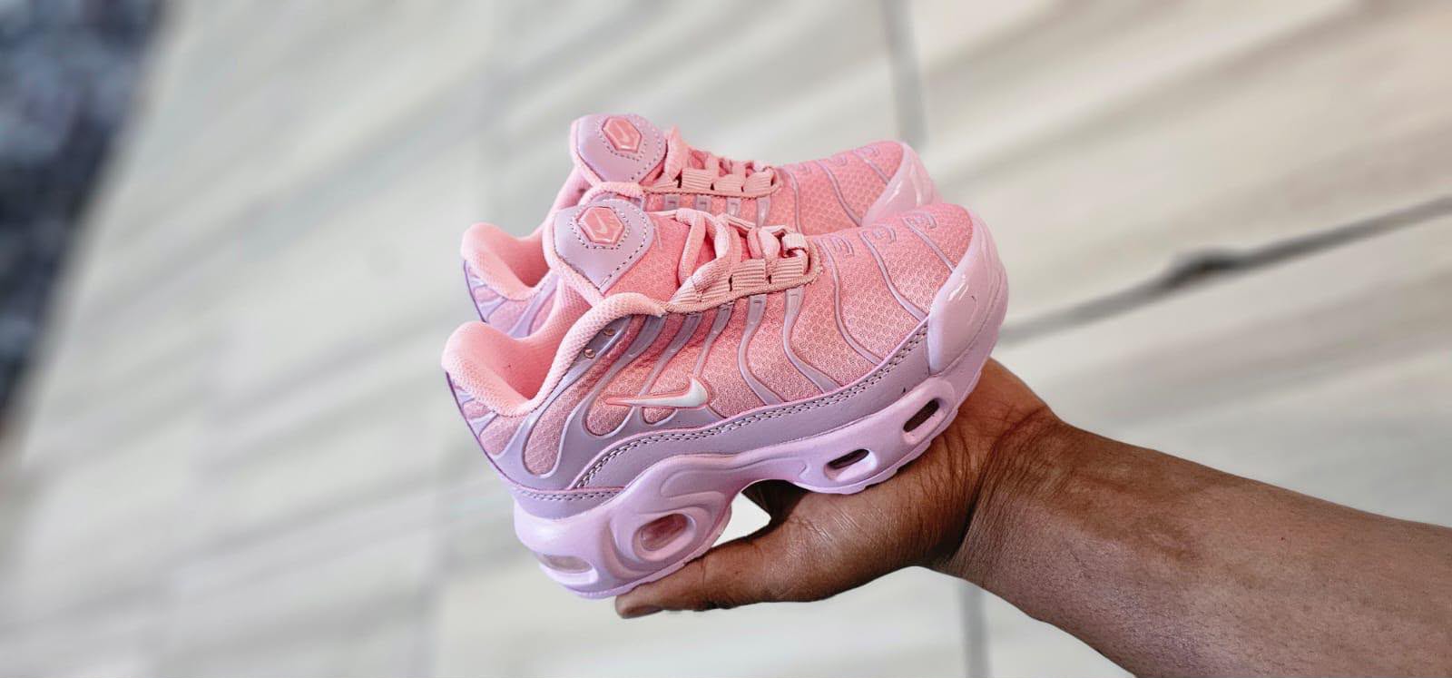 Nike Air Max Plus Kids - Pink