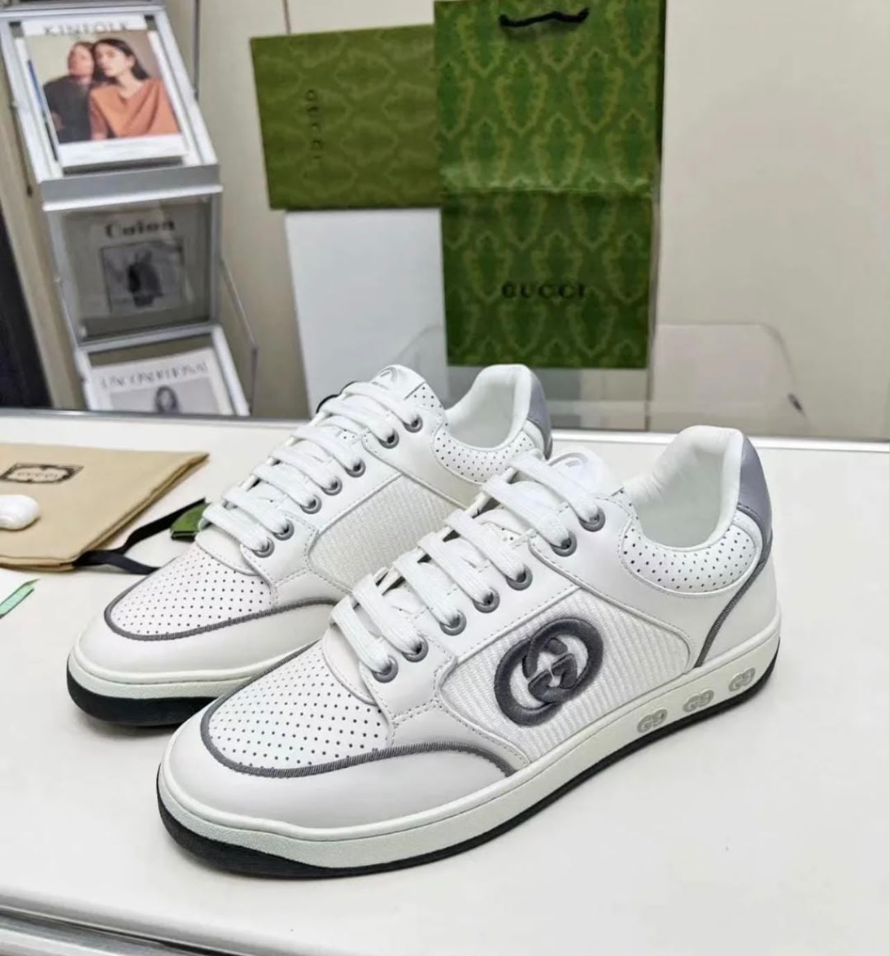 Gucci Screener Sneaker - White Grey